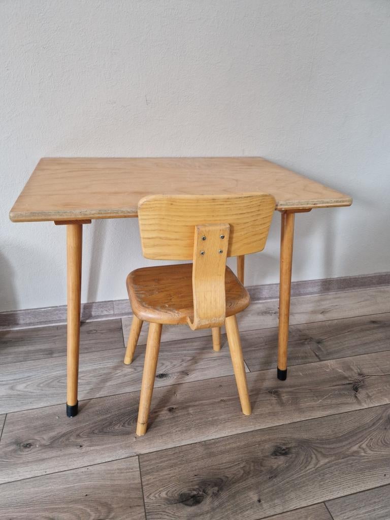 Vintage kleuterschool tafeltje met stoeltje, Ophalen, Gebruikt, Tafel(s) en Stoel(en)