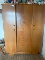 Vintage houten kast met mooie details - B140xD51xH180 cm, Antiek en Kunst, Antiek | Meubels | Kasten, Ophalen