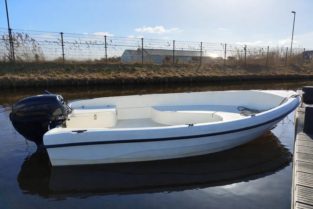 Polyester boot  met 15 pk (4 takt 2016) + trailer (ook los), Ophalen, 10 tot 30 pk, Gebruikt, 3 tot 6 meter