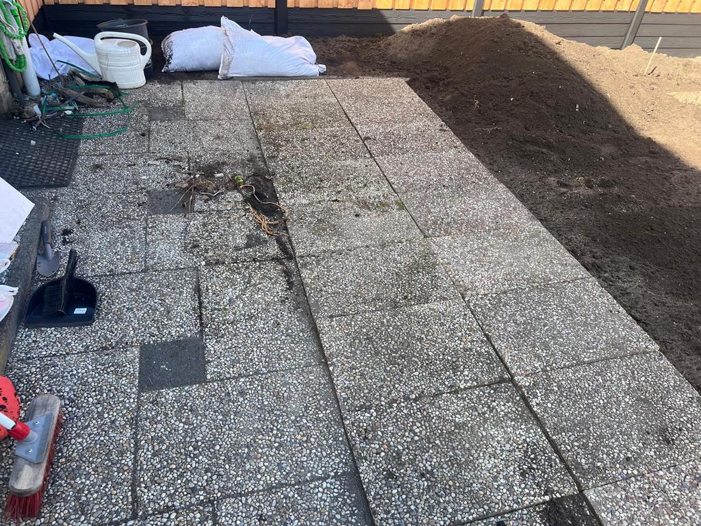 Grind tegels gratis ophalen, Tuin en Terras, Terrasdelen en Vlonders, Ophalen, Zo goed als nieuw