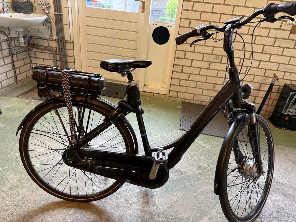 Giant elektrische fiets kapotte motor (tandwielen vervangen), Ophalen, Giant, Zo goed als nieuw, 51 tot 55 cm