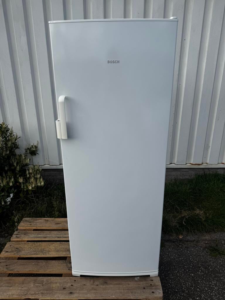 Bosch koelkast – nette staat | 287L, Ophalen, Zo goed als nieuw, 60 tot 90 cm, 160 cm of meer