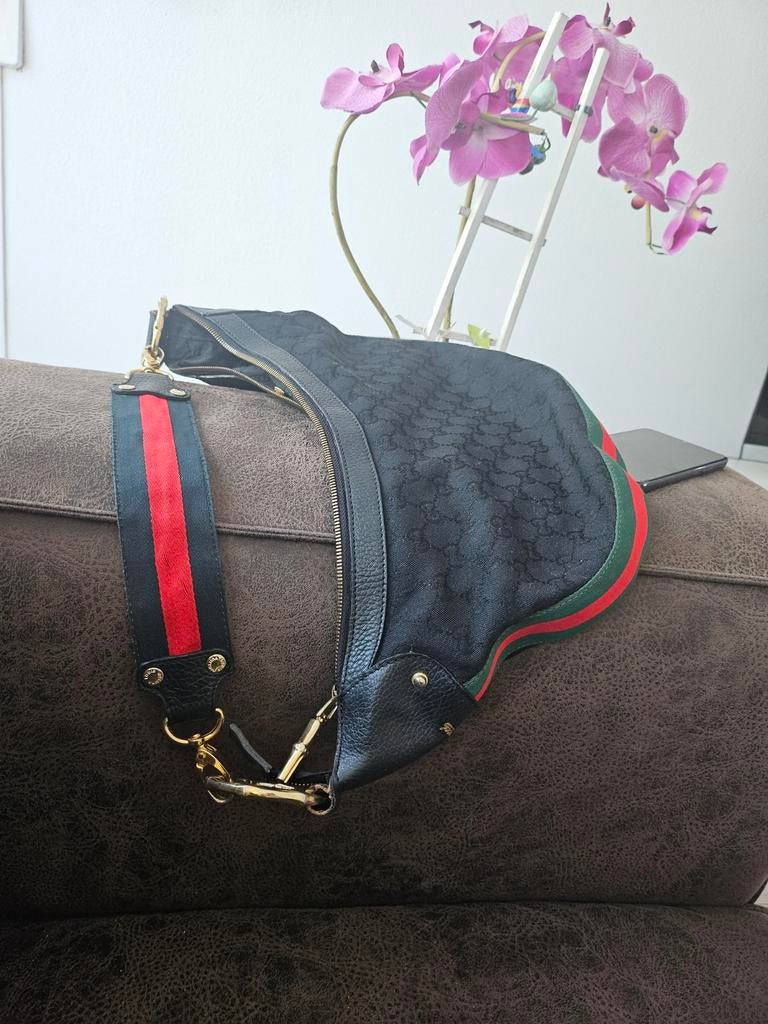 Gucci tas met iconische strepen, Ophalen of Verzenden, Zo goed als nieuw, Zwart, Schoudertasje