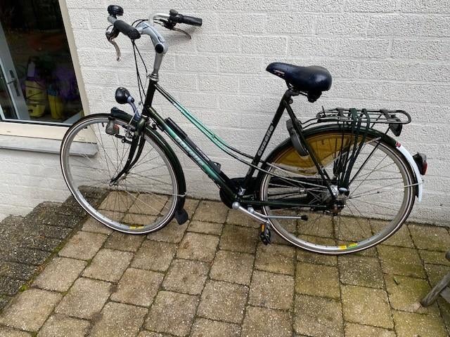Groene damesfiets, Ophalen, Gebruikt, Velgrem, Versnellingen