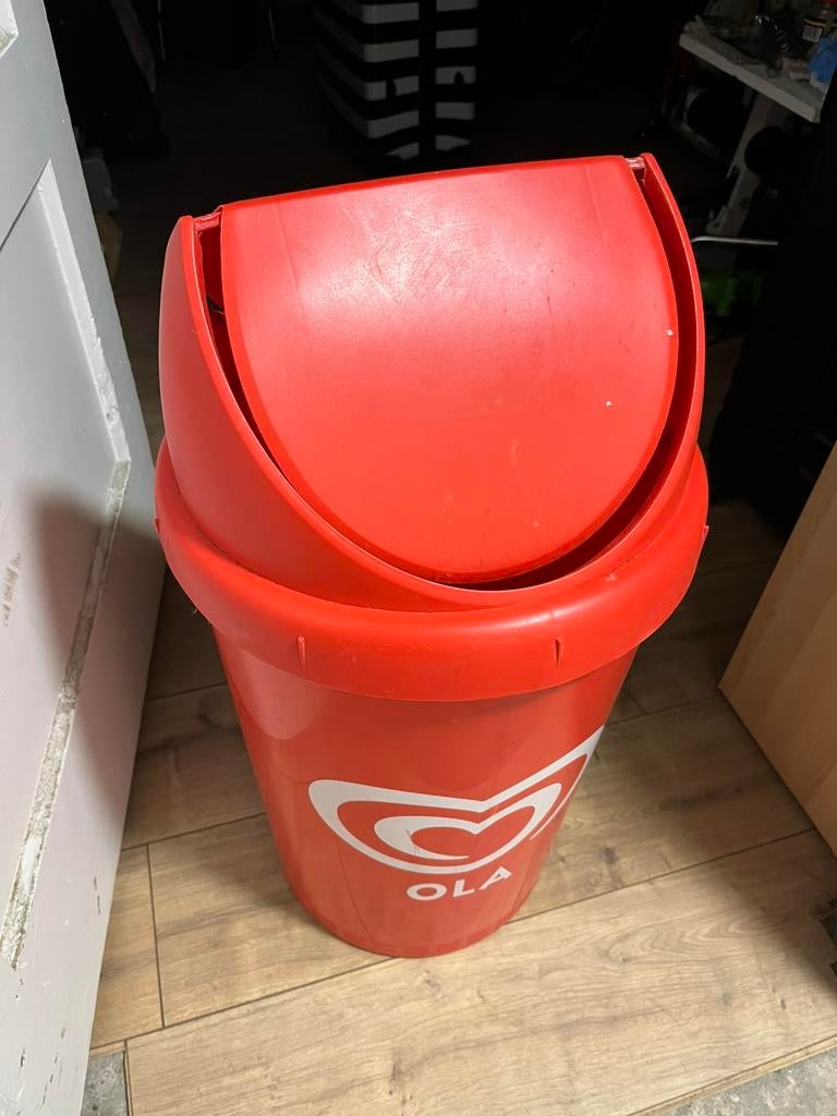 vuilnisbak, Ophalen, Kunststof, Gebruikt, 50 tot 75 cm