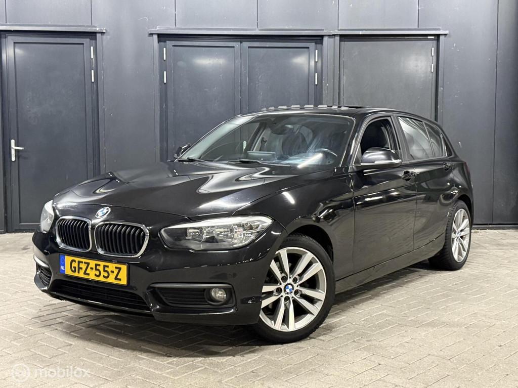BMW 1-serie 118i M Sport schuifdak|carplay|stoelverwarming!, Auto's, BMW, Euro 6, Zwart, Leder, Bedrijf