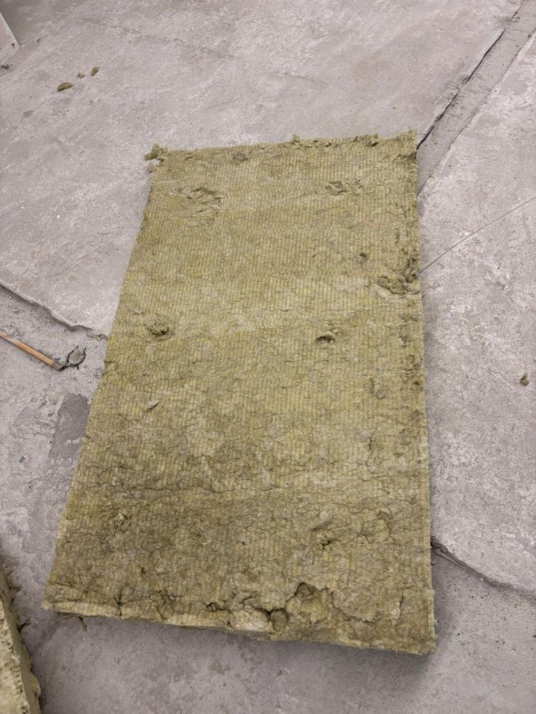 Steenwol rockwool geluid brand isolatie platen gebruikt 11cm, Ophalen, 4 tot 8 cm, Steenwol, Zo goed als nieuw