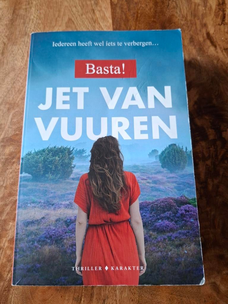 Jet van Vuuren - Basta!, Boeken, Thrillers, Zo goed als nieuw, Ophalen of Verzenden