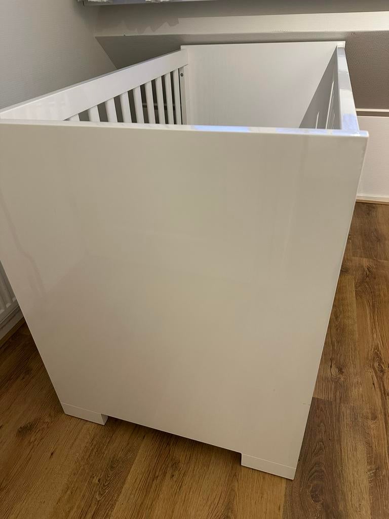 Ledikant, Kinderen en Baby's, Kinderkamer | Complete kinderkamers, Ophalen of Verzenden, Zo goed als nieuw, Jongetje of Meisje