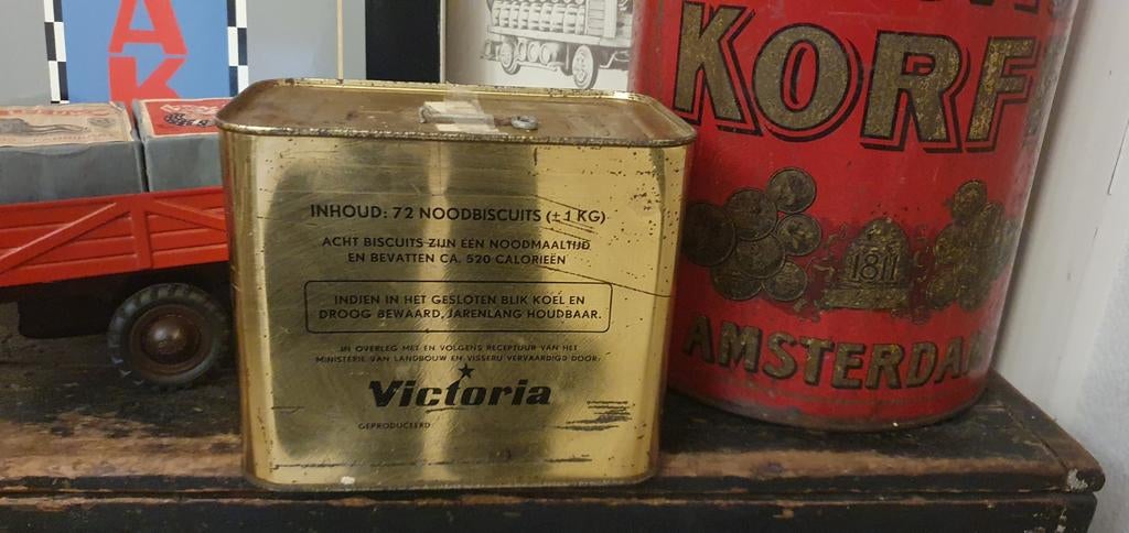 Vintage Victoria noodbiscuit blik - Jarenlang Houdbaar, Verzamelen, Blikken, Ophalen of Verzenden, Gebruikt, Overige