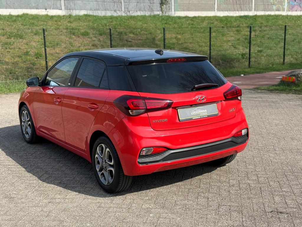 Hyundai I20 1.2i i-Vision CAMERA I PDC I UNIEKE KM I CRUISE, Auto's, Voorwielaandrijving, Gebruikt, Alcantara, Origineel Nederlands