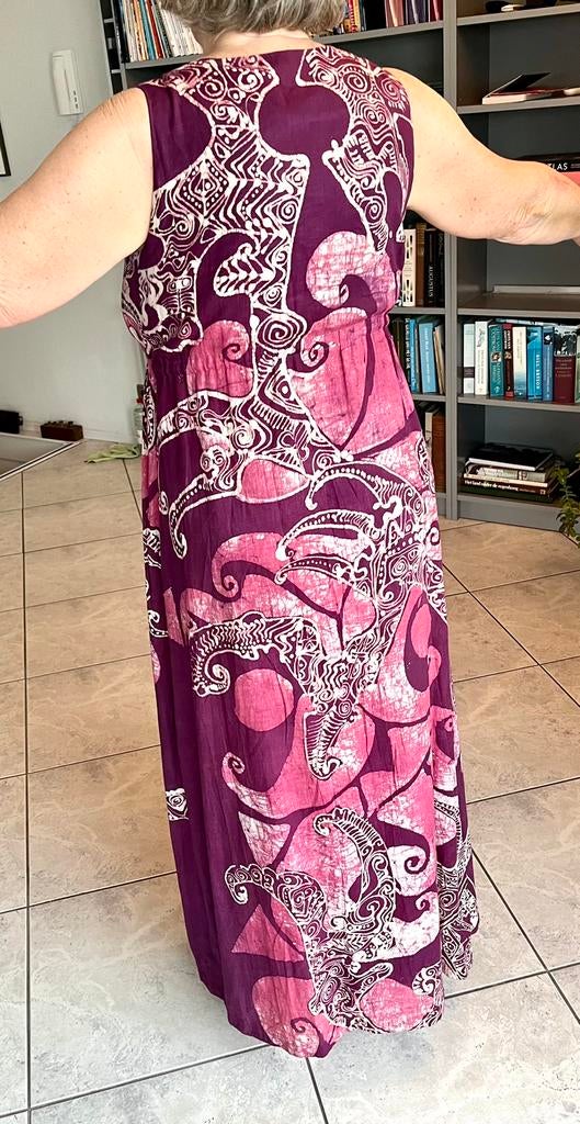 Prachtige lange batik (feest) jurk, Maat 38/40 (M), Ophalen of Verzenden, Zo goed als nieuw, Roze
