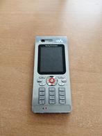 WEG=WEG!!! ZELDZAME SILVER SONY Ericsson W880i Walkman phone, Telecommunicatie, Mobiele telefoons | Sony, Gebruikt, Verzenden