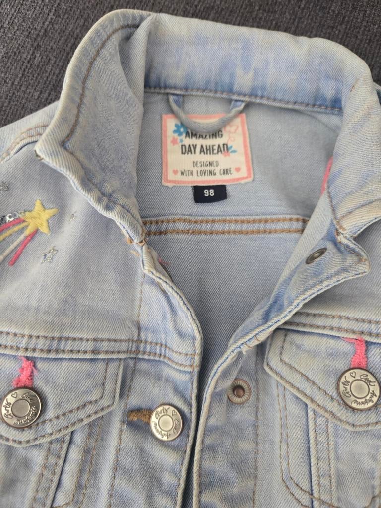 Stoer spijkerjasje, regenjasje frozen, net jasje, maat 98, Meisje, Amazing Day Ahead, Ophalen of Verzenden, Zo goed als nieuw