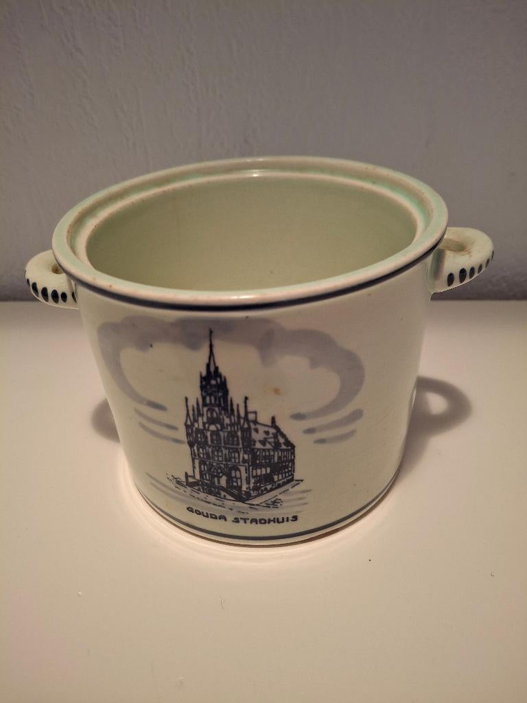 Delfts blauwe pot met afbeeldingen van Gouda, Antiek en Kunst, Ophalen of Verzenden