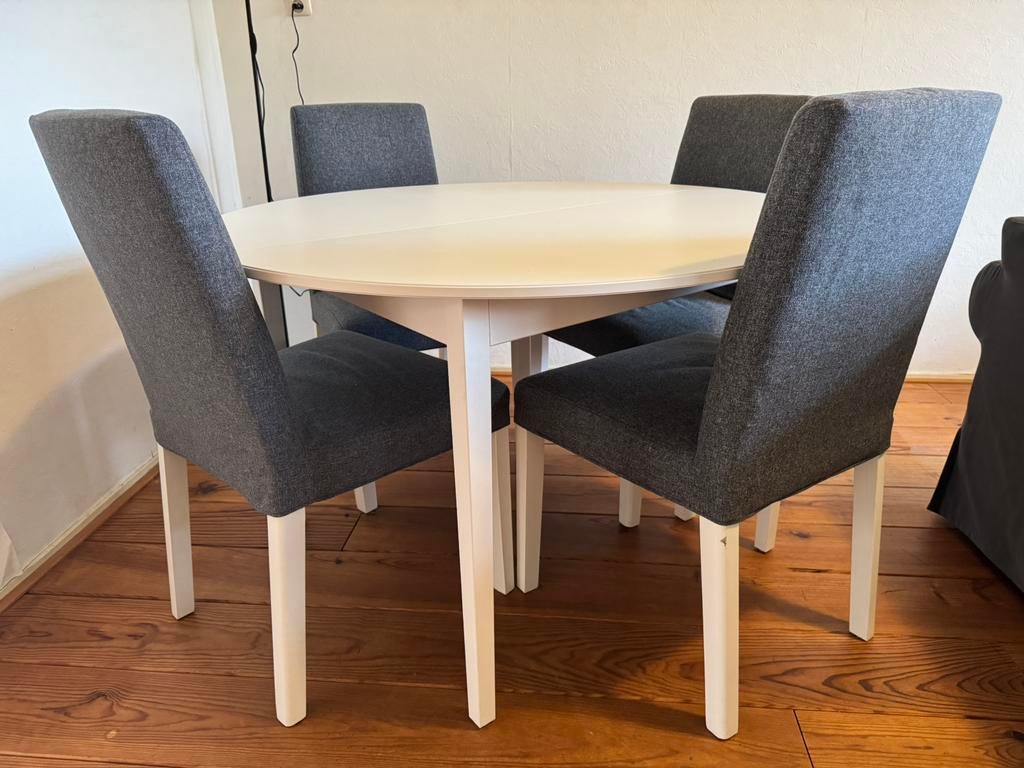 Mooie Ikea eethoek te koop, Ophalen, Zo goed als nieuw, 4 tot 6 stoelen