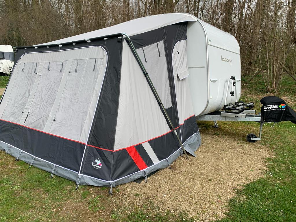 Dorema Mistral XL voortent, Ophalen, Zo goed als nieuw, Tot en met 4