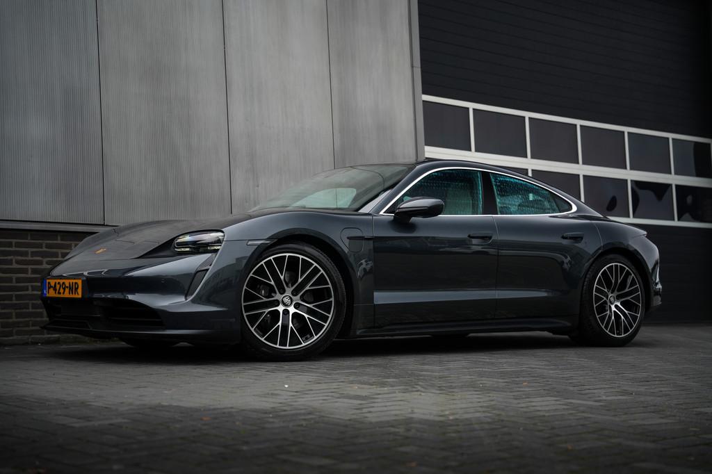 Porsche Taycan 79 kWh Sport-Chrono 327 pk / Marge-Auto/ NL-A, Auto's, Achterwielaandrijving, Gebruikt, Zwart, 71 kWh