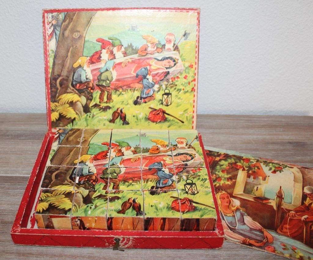 Antieke blokkenpuzzel in doos - sprookjes, Antiek en Kunst, Ophalen of Verzenden