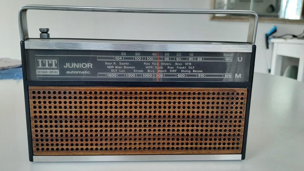ITT Junior Automatic 103 Vintage Transistorradio, Ophalen of Verzenden, Zo goed als nieuw, Transistorradio