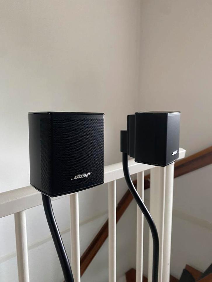 Bose Surround 300 speakers op standaards, Audio, Tv en Foto, Luidsprekers, Zo goed als nieuw, Overige merken, Ophalen
