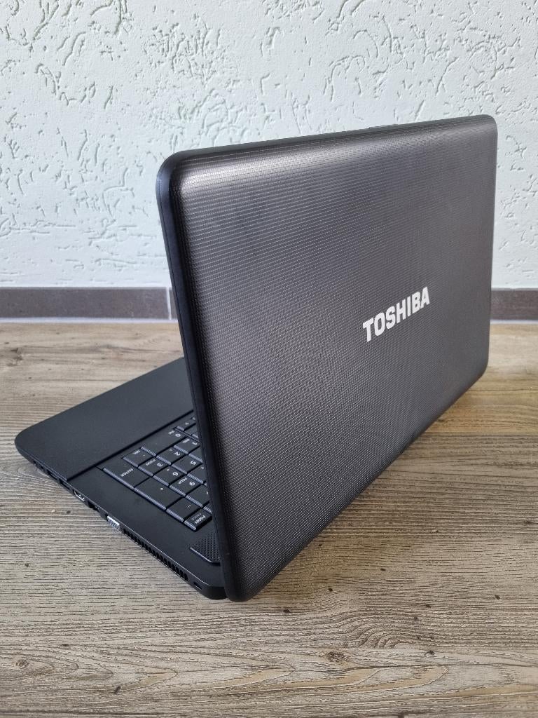 Toshiba Satellite C870-192, Minder dan 4 GB, Qwerty, Minder dan 2 Ghz, Refurbished