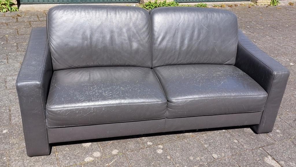 Zwarte leren 2-zits bank - GRATIS, Huis en Inrichting, Banken | Bankstellen, Ophalen of Verzenden, 75 tot 100 cm, Tweepersoons