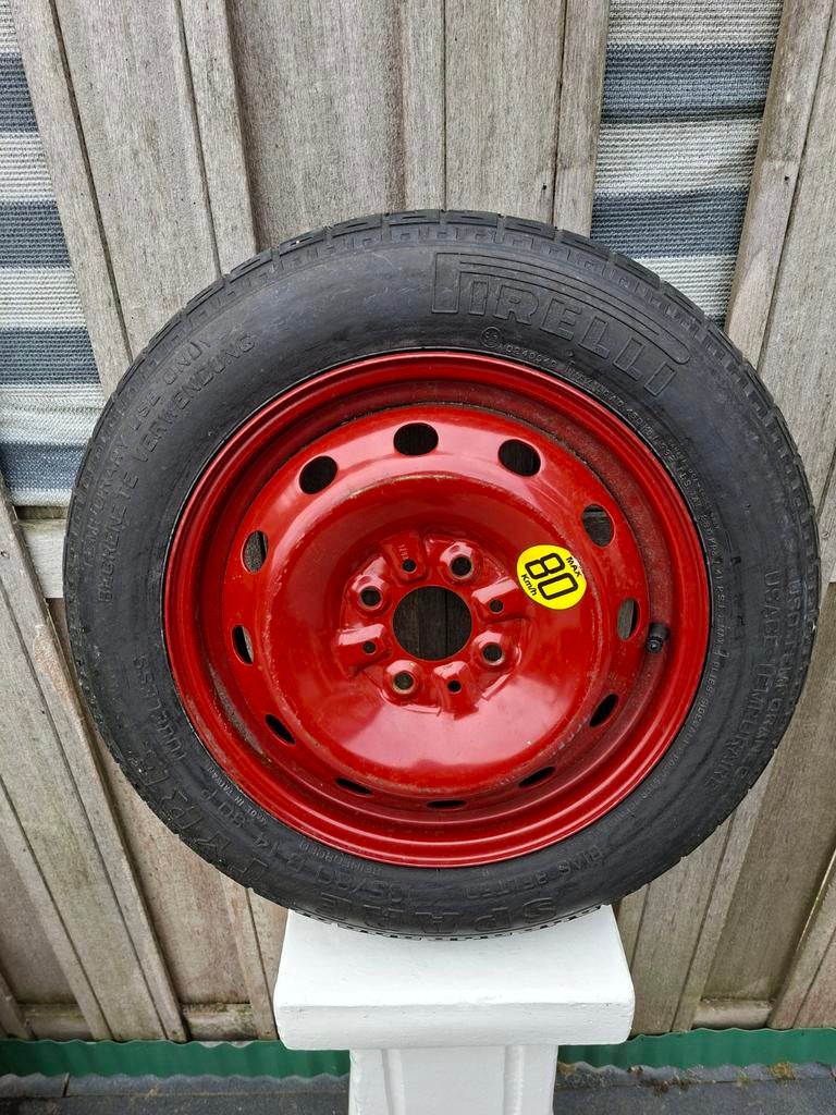 Reservewiel thuiskomertje voor Fiat Lancia - 135/80 B 14, Ophalen