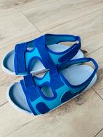 Nike kinderen sandals EUR 38,5 (24 cm), Kinderen en Baby's, Kinderkleding | Maat 146, Ophalen of Verzenden, Nieuw, Jongen, Broek