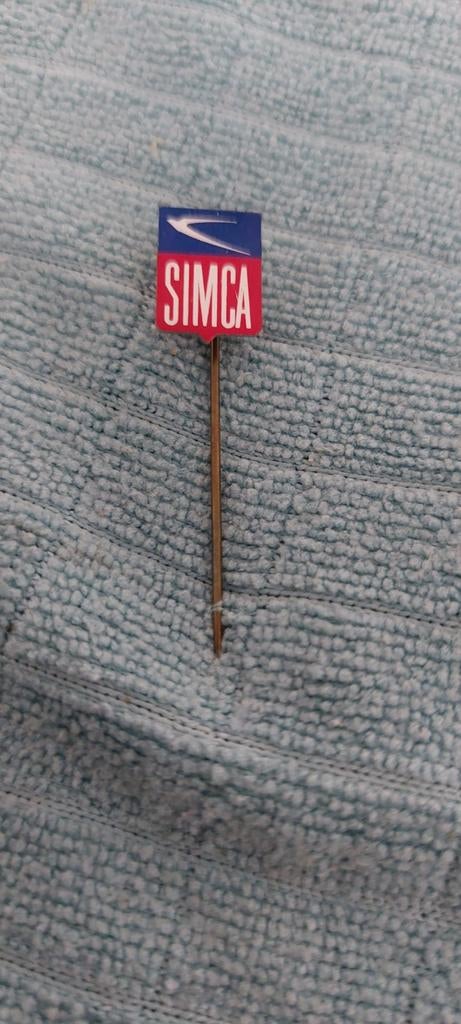 Vintage SIMCA reversspeldje / pin, Ophalen of Verzenden, Gebruikt, Auto's