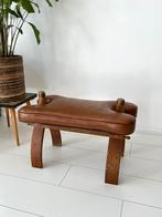 Vintage kamelenkruk, Huis en Inrichting, Banken | Voetenbanken en Poefen, Ophalen, Minder dan 50 cm, 50 tot 75 cm, Leer
