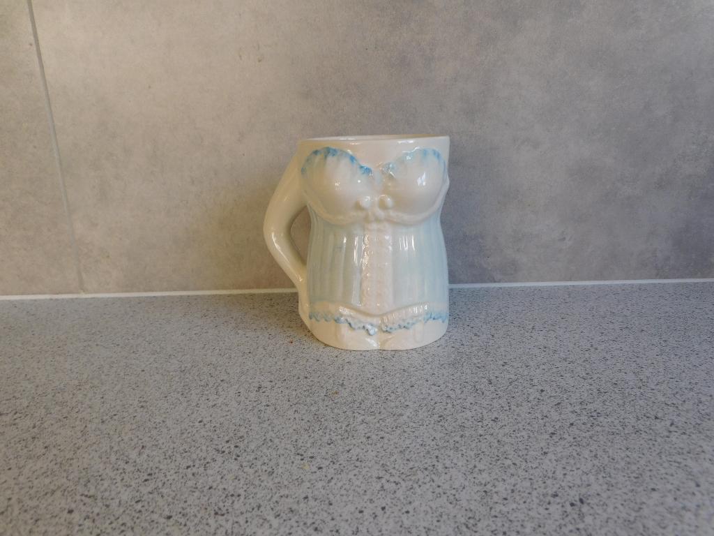Mug Underwear Blue Corset Carlton Ware, Antiek en Kunst, Ophalen of Verzenden