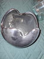 Vaas met aparte vorm, Rond, Ophalen of Verzenden, Aardewerk, Minder dan 40 cm