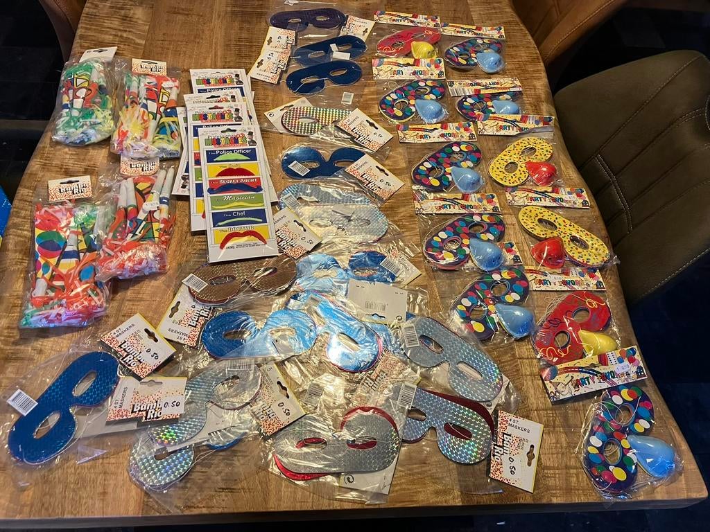Partij maskers, Ophalen of Verzenden, Nieuw, Carnaval