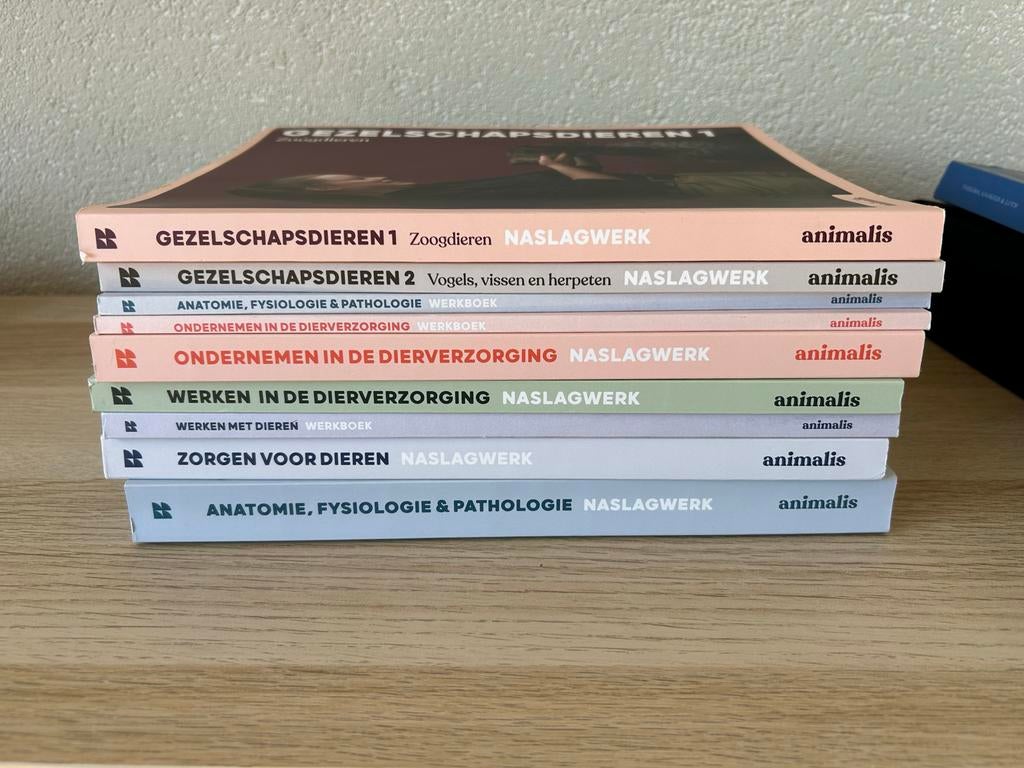 Paraveterinair leerjaar 1 boeken - Uitstekende staat, Boeken, Studieboeken en Cursussen, Ophalen of Verzenden, Zo goed als nieuw