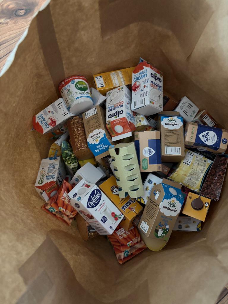 Tas vol boodschappen mini AH, Albert Heijn, Ophalen