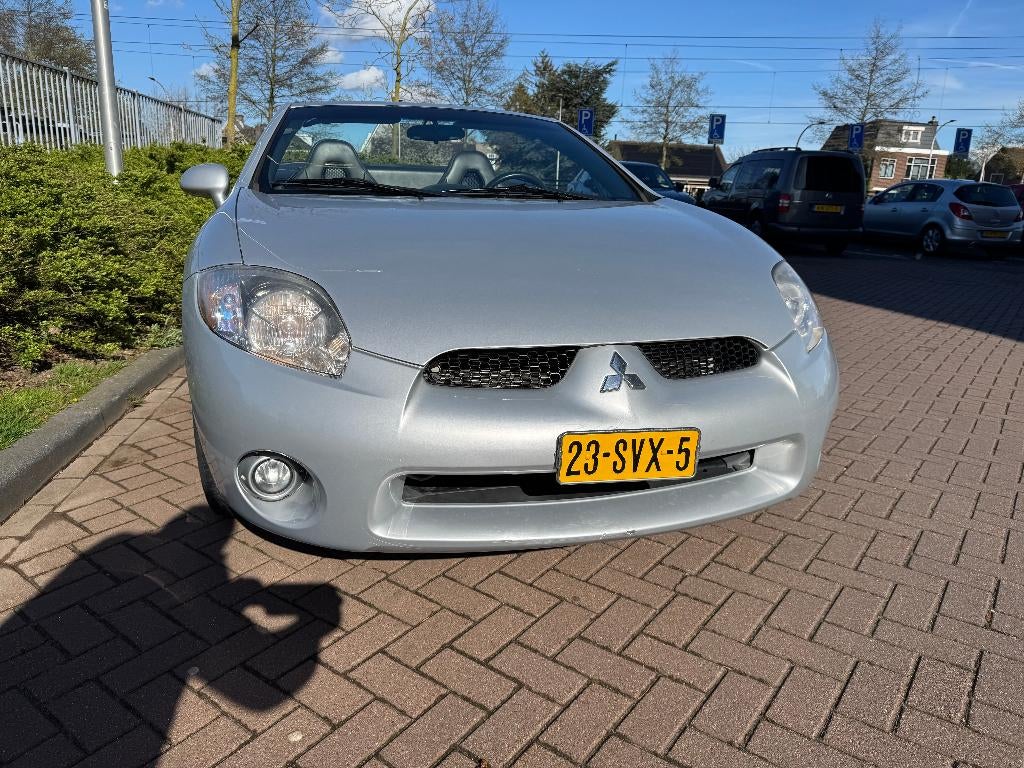 Mitsubishi Eclipse Spider Cabrio 2007 Grijs APK  9maart 2027, 164 pk, Zwart, 4 cilinders, Eclipse