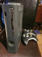 Xbox 360 Elite met 2 controllers, Spelcomputers en Games, Spelcomputers | Xbox 360, Gebruikt, 360 Elite of Super Elite, Met 2 controllers
