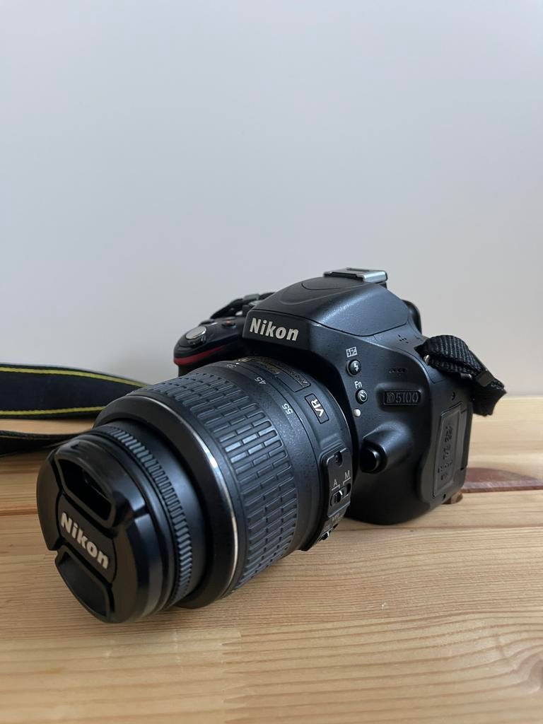 Nikon D5100 - Inclusief Lens en accesoires, Audio, Tv en Foto, Fotocamera's Digitaal, Ophalen of Verzenden, Zo goed als nieuw