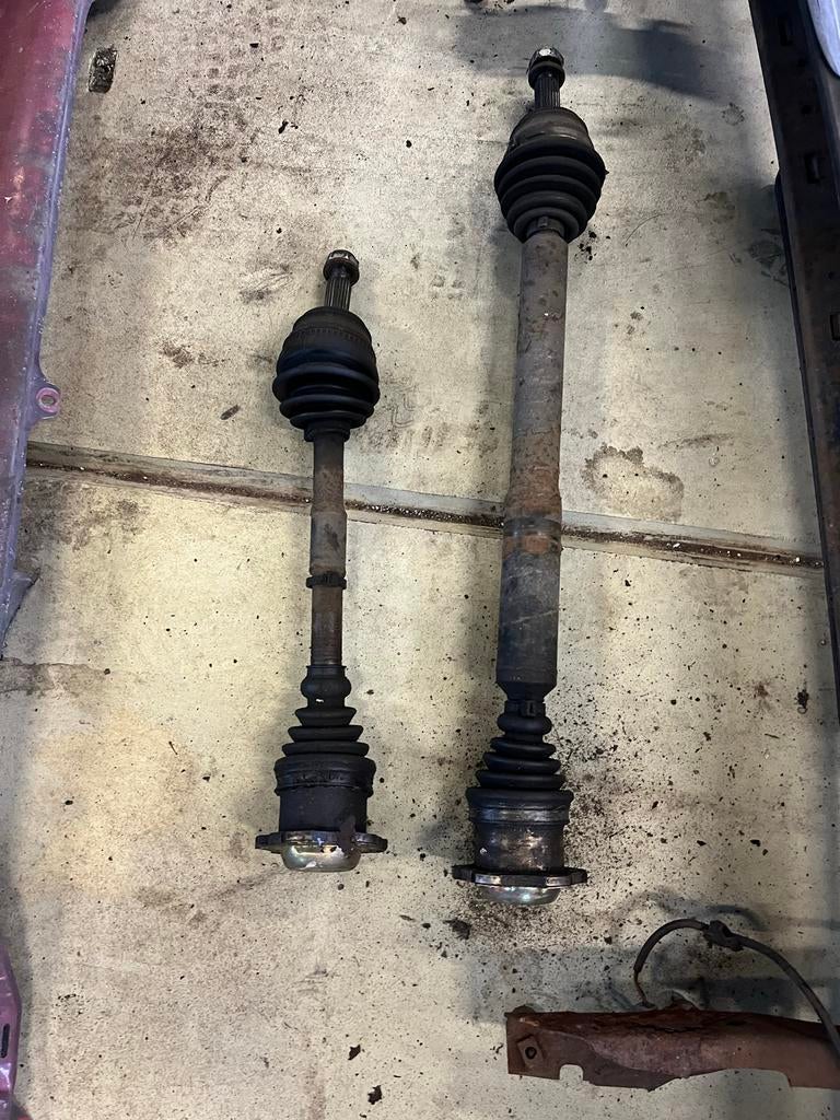 Golf 2 1.8 Turbo Aandrijfassen - Set (Links & Rechts), Ophalen of Verzenden, Gebruikt, Volkswagen