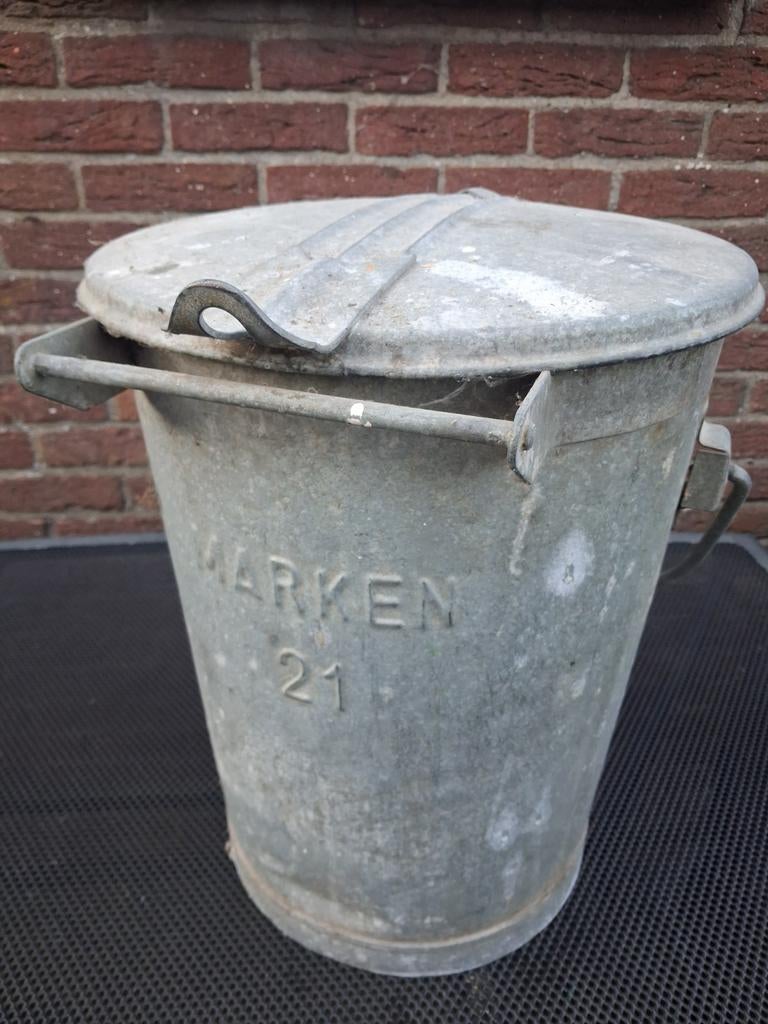 Oude zinken emmer met deksel, gemerkt Marken 21, Antiek en Kunst, Antiek | Overige Antiek, Ophalen of Verzenden