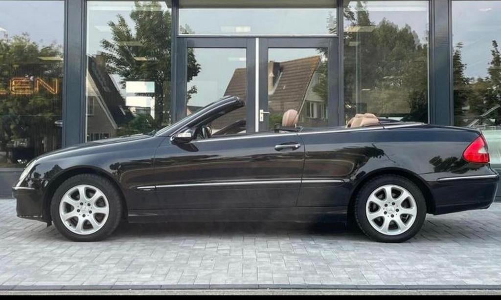 Mercedes-Benz CLK 3.0 Clk280 Cabriolet AUT 2006 Zwart, Auto's, Mercedes-Benz, Automaat, Achterwielaandrijving, Cabriolet, 4 stoelen