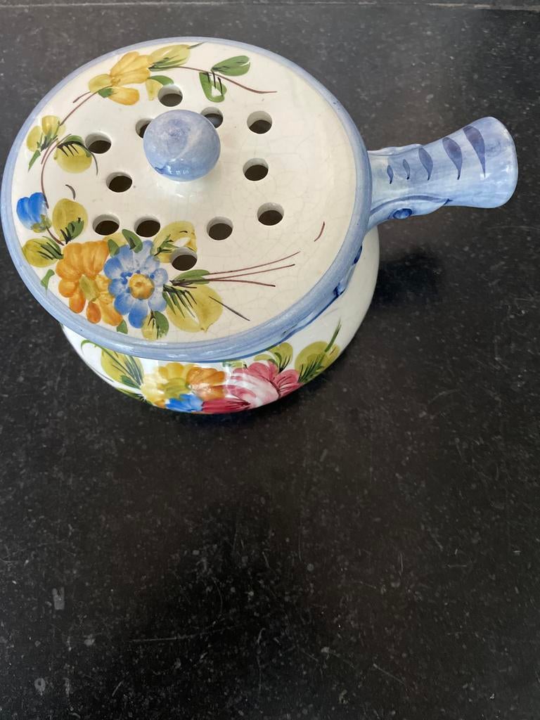 Decoratieve Aardewerken Knoflookpot met Bloemmotief, Ophalen of Verzenden