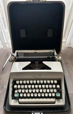 Prachtige Vintage Olympia International Typemachine + Koffer, Diversen, Typemachines, Ophalen