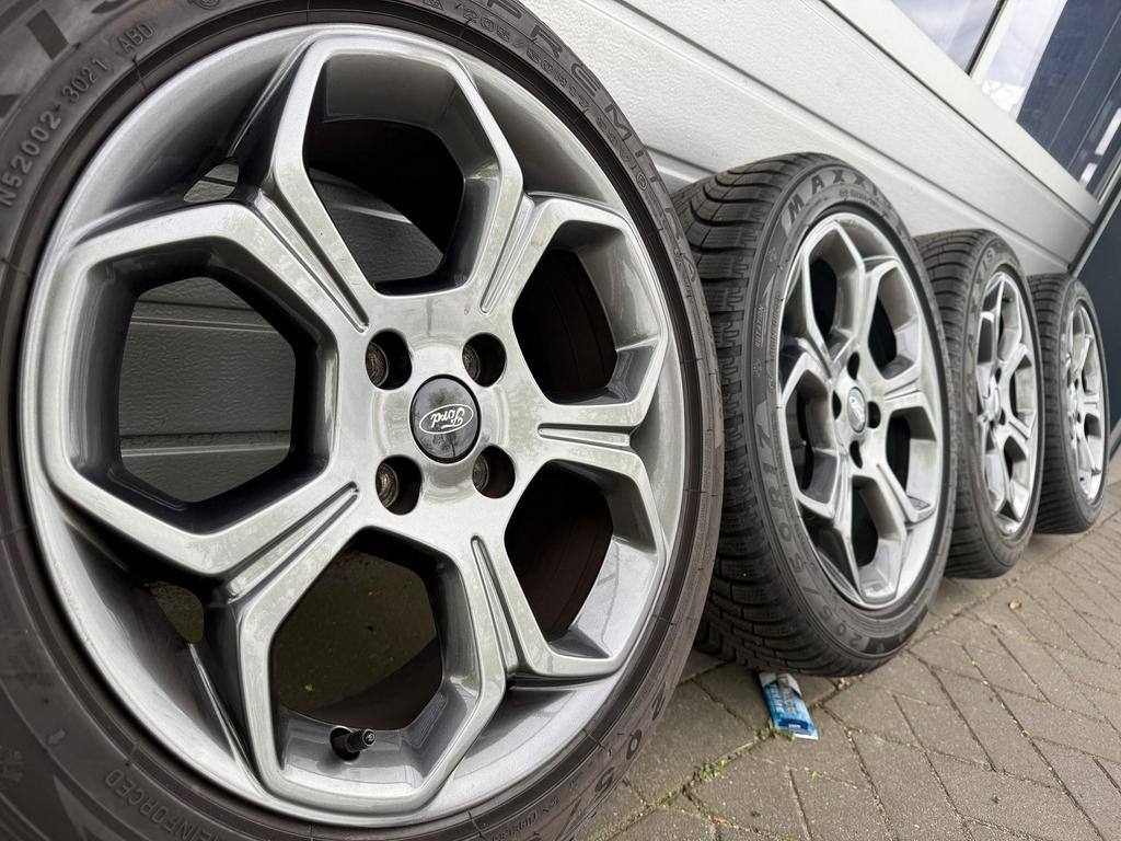 orig. 17 inch Ford Fiesta B479 Fusion B Max velgen banden, Auto-onderdelen, Gebruikt, -, -, Banden en Velgen