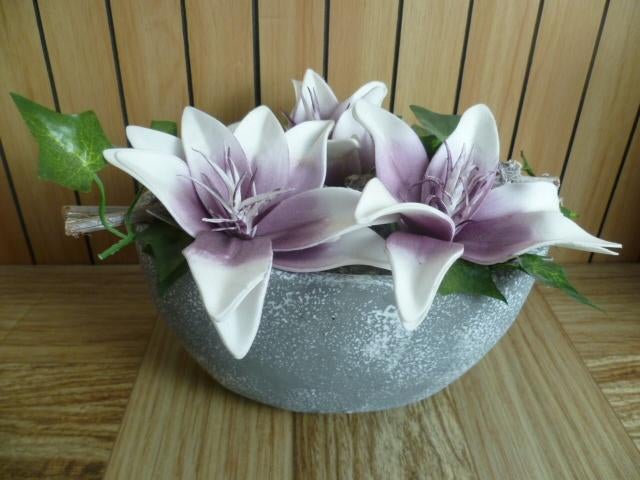 Kunstplant/ kunst bloemstukje met hedera /grijze bloempot, Huis en Inrichting, Woonaccessoires | Kunstplanten en Kunstbloemen