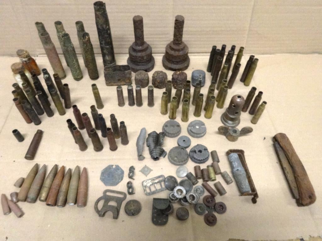 Lot Bodemvondsten Wo2 en ouder., Ophalen of Verzenden, Overige soorten, Overige gebieden, Overige typen