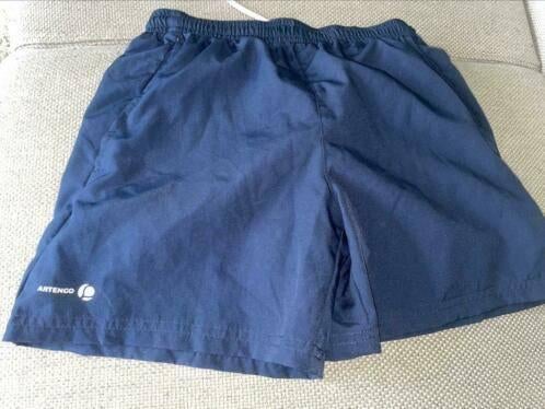 Artengo sportbroek short blauw 128 134 ? Tennis broek, Kinderen en Baby's, Kinderkleding | Maat 128, Verzenden, Zo goed als nieuw