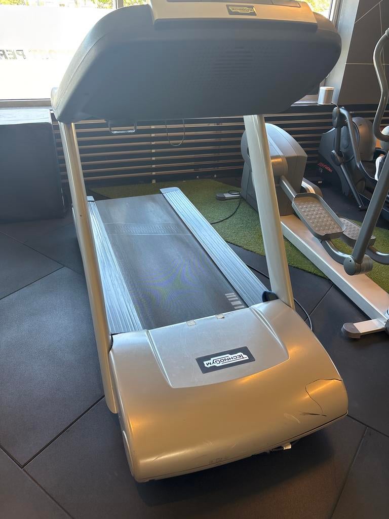 Solide Technogym Loopband - Functioneert Goed, Ophalen, Gebruikt, Metaal, Loopband
