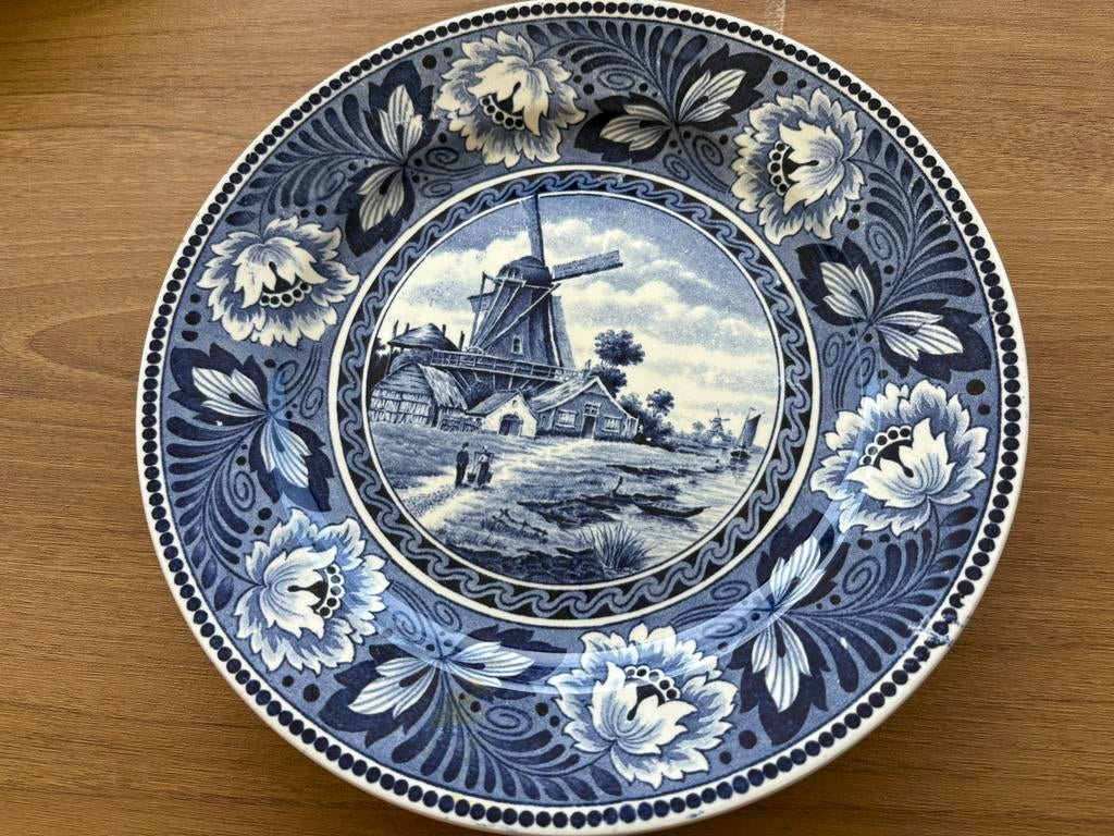 Wandbord : Societe Ceramique Maestricht Hollandia, Antiek en Kunst, Ophalen of Verzenden